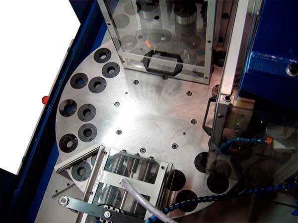 Máquina carrossel de usinagem