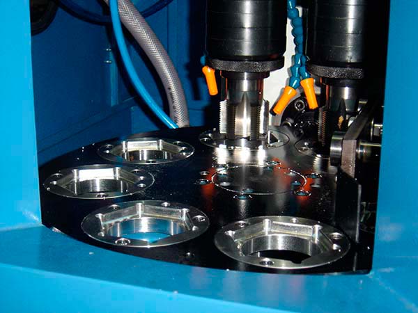 Máquina de rosquear